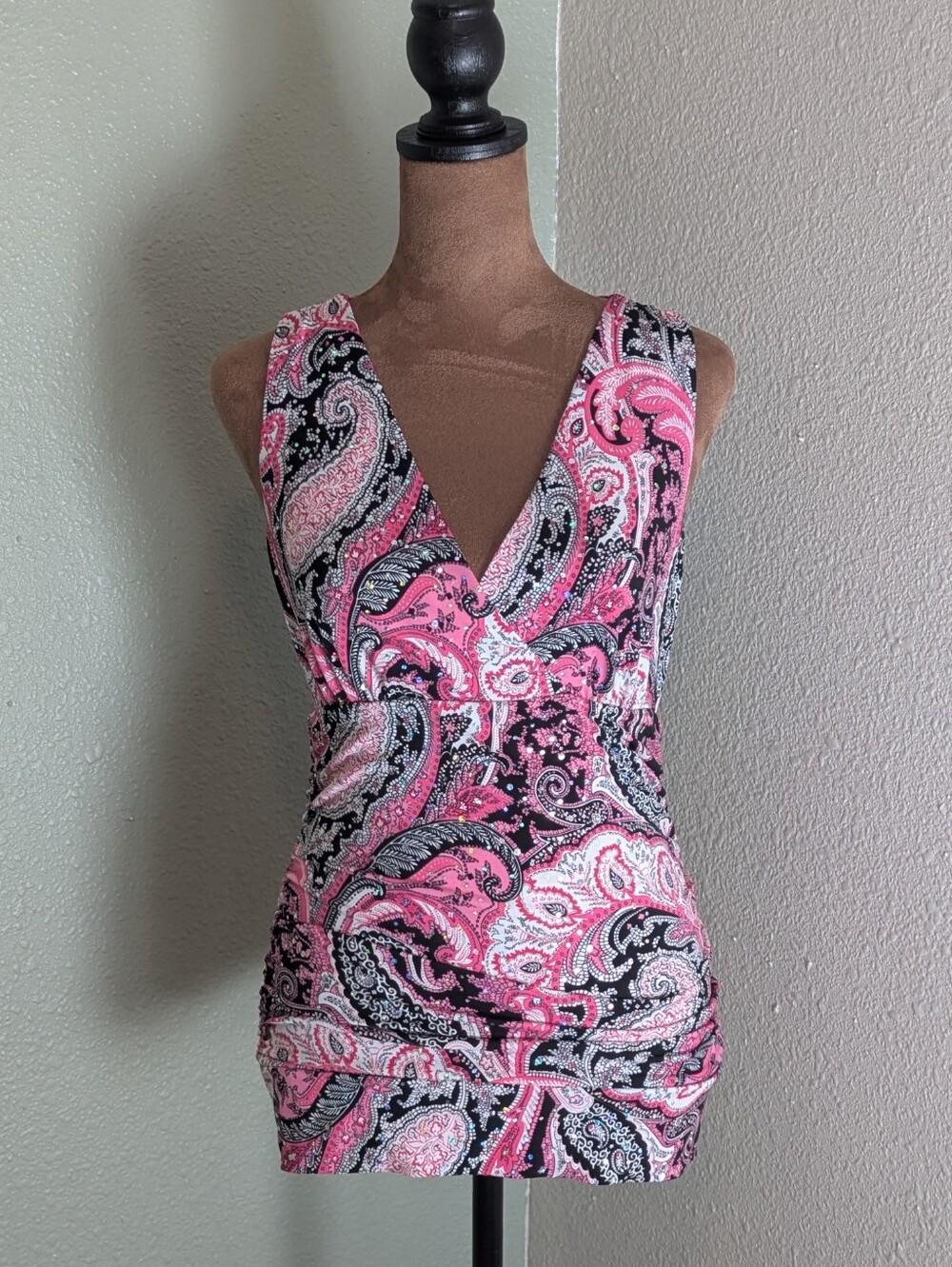 INC International Concepts Pink Paisley V-Neck Tank Top